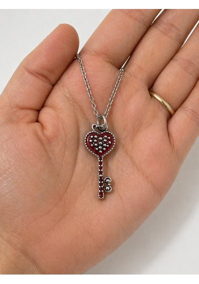 Gotik Kalp Anahtar Kolye Kırmızı Taşlı Metal Zincir Unisex Aksesuar Çok renkli