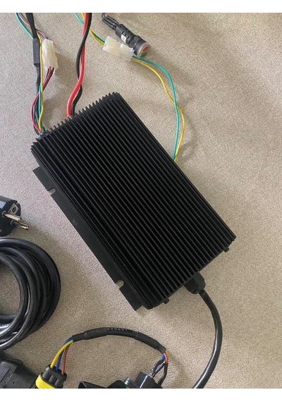 12V 18A Pil Şarj Aleti - Forkflit Araba Pil Şarj Cihazı