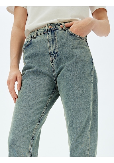 Koton Mom Fit Kot Pantolon Standart Bel Yırtmaç Detaylı Düğmeli Cepli Pamuklu - Mom Fit Jeans Orta İndigo 5wal40060md Indigo İndigo