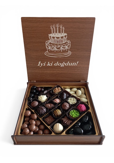Happy Birthday Tasarımlı Ahşap Kutulu Hediyelik Çikolata