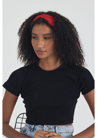 Butikgiz Siyah Kısa Kol Bisiklet Yaka Vücuda Oturan Kaşkorse Crop + Bandana Set %100 Pamumklu, Esnek Rahat Siyah-Kırmızı