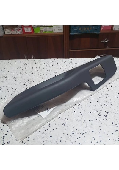 809601792r Renault Trafic 3 Sağ Ön Kapı Kolu Tutma Bakali Atiparts