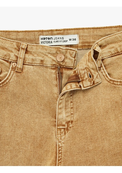 Koton Pamuklu Normal Bel Dar Kalıp Yıkamalı İspanyol Paça Denim Pantolon - Flare Jeans Kahverengi 6sal40093mw Kahve Koton Pamuklu Normal Bel Dar Kalıp Yıkamalı İspanyol Paça Denim Pantolon - Flare Jeans Kahverengi 6sal40093mw Kahve