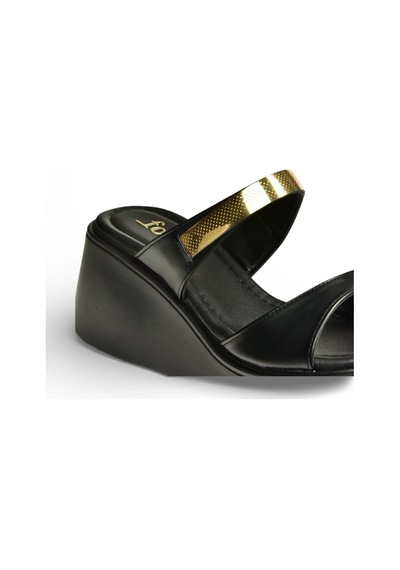 Fox Shoes Y973518509 Siyah Kalın Tabanlı Kadın Terlik Siyah