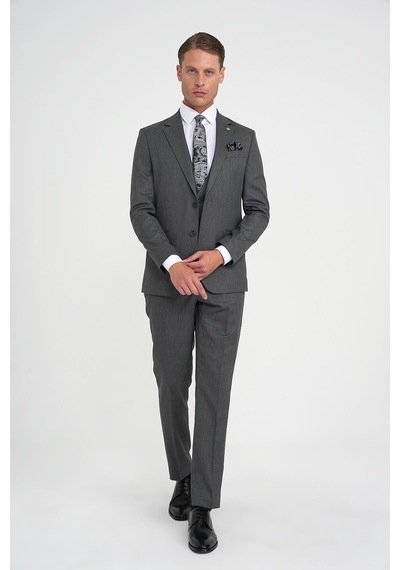 Efor Slim Fit Çift Yırtmaç Balıksırtı Desenli Yelekli Füme Takım Elbise Tk 923 Füme Efor Slim Fit Çift Yırtmaç Balıksırtı Desenli Yelekli Füme Takım Elbise Tk 923 Füme