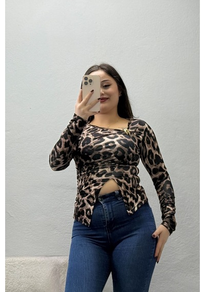 Belendir Kadın Dalgıç Desenli Tokalı Bluz Leopar