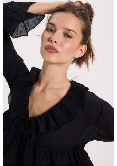 Tudors Kadın Slim Fit Dar Kesim V Yaka Fırfır Detaylı Uzun Kol Siyah Bluz-52082