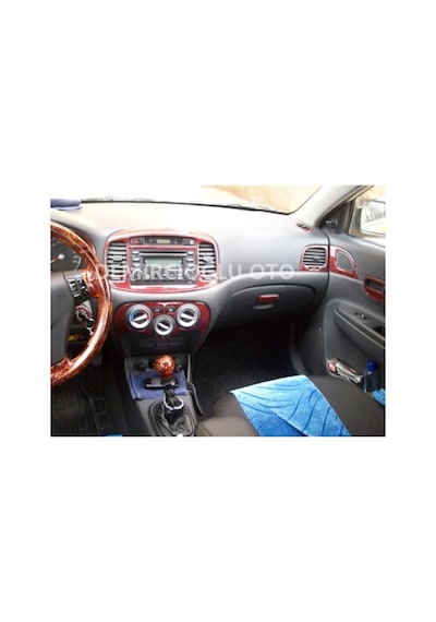 Hyundaı Accent Era 2007 Sonrası 23 Parça Torpido Maun Kaplama Renk Maun