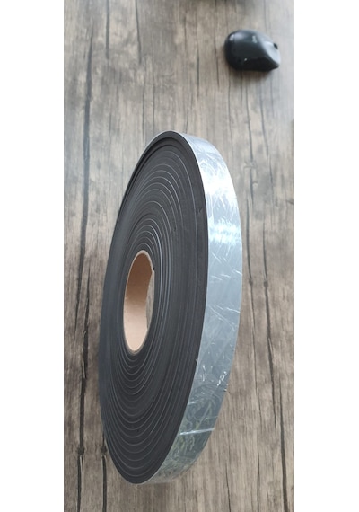 Eva Neopren Yapişkanli Epdm Conta 20Mm 10 Metre