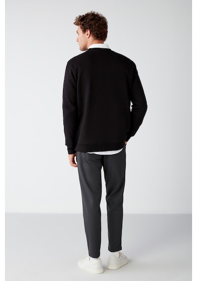 Grimelange Travis Erkek Yumuşacık Kumaşlı Regular Fit Yuvarlak Yakalı Siyah Sweatshirt