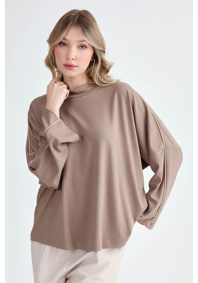 Vitrin Yuvarlak Yaka Kenarı Şeritli Oversize Bluz VİZON