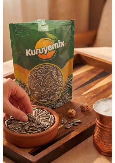 Doğal Siyah Ayçekirdeği Çiğ - Çıtır Ve En Sevilen Atıştırmalık 500g