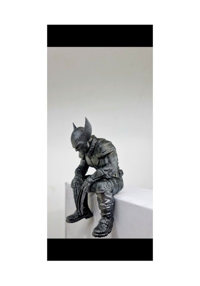 Wolverine Oturan Figür 15 Cm Maskeli