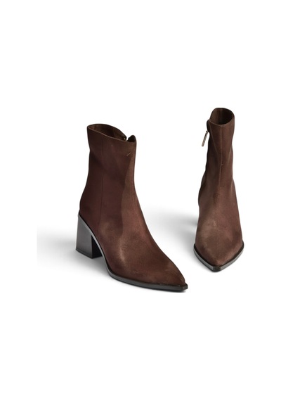Fox Shoes Z308200402 Kahverengi Süet Kalın Topuklu Kadın Bot