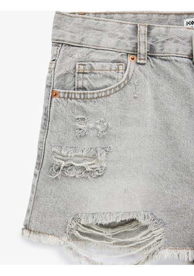 Koton Pamuklu Rahat Kalıp Yıpratma Detaylı Mini Denim Şort Gri 6sal40240md