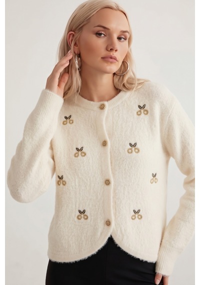 Soft&Basic Taş İşlemeli Yumuşak Tüylü Triko Düğmeli Hırka Beyaz