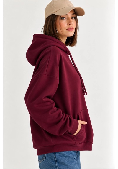 Mevese Taş İşlemeli Kanat Detaylı Kapüşonlu Rahat Kesim Kanguru Cepli Kadın Sweatshirt - Mürdüm Mevese Taş İşlemeli Kanat Detaylı Kapüşonlu Rahat Kesim Kanguru Cepli Kadın Sweatshirt - Mürdüm