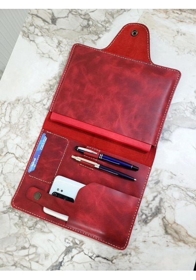 Nyc Giyim Tekstil Hakiki Crazy Dana Derisi El Dikişli Tablet Organizer Çanta, Bordo, 13 Inç Tablet Için Ideal, Toplantı Ve Seyahat Düzenleyici Kapaklı Kılıf Nyc Giyim Tekstil Hakiki Crazy Dana Derisi El Dikişli Tablet Organizer Çanta, Bordo, 13 Inç Tablet Için Ideal, Toplantı Ve Seyahat Düzenleyici Kapaklı Kılıf