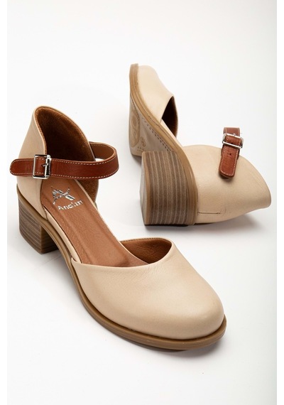 Analin Shoes Kadın Hakiki Deri Burnu Kapalı Bilekten Bağlı Sandalet Bej