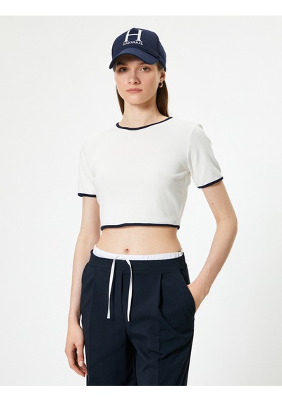 Koton Crop Tişört Slim Fit Kısa Kollu Bisiklet Yaka Kaşkorse Renk Kontrastlı Kırık Beyaz 4sak50626ek Ekru Koton Crop Tişört Slim Fit Kısa Kollu Bisiklet Yaka Kaşkorse Renk Kontrastlı Kırık Beyaz 4sak50626ek Ekru