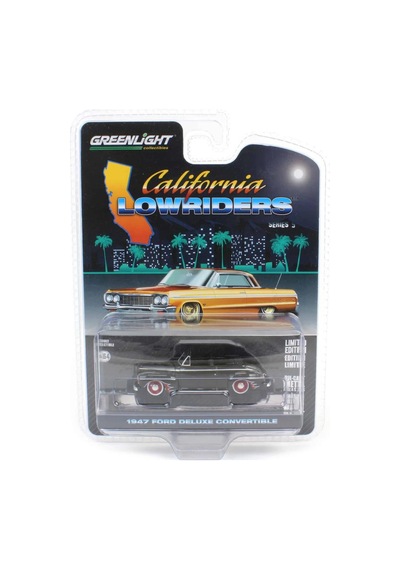 Greenlight 1/64 California Lowriders Series 5 - 1947 Ford Deluxe Convertible 1/64 Model Araba