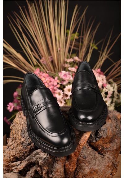Pierre Cardin Erkek Yazlık Kahve Klasik Ayakkabı Yenilikçi Tarzıyla Şıklığı Ve Konforu Bir Arada Sunan Model Siyah Pierre Cardin Erkek Yazlık Kahve Klasik Ayakkabı Yenilikçi Tarzıyla Şıklığı Ve Konforu Bir Arada Sunan Model Siyah