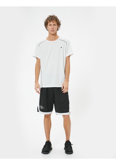Koton Spor Şort Oversize Slogan Baskılı Beli Lastikli Çizgi Detaylı Siyah 4sam40036nk Siyah Koton Spor Şort Oversize Slogan Baskılı Beli Lastikli Çizgi Detaylı Siyah 4sam40036nk Siyah