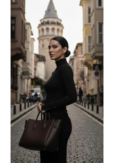 Balıkçı Yaka Kolu Gold Çıtçıt Detaylı Body Siyah Balıkçı Yaka Kolu Gold Çıtçıt Detaylı Body Siyah