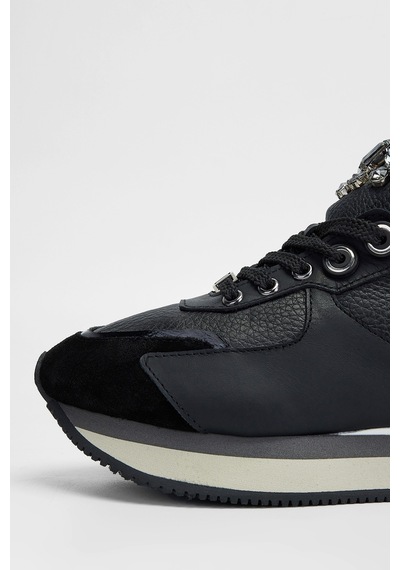 Valmenti Kadın Siyah Floter Hakiki Deri Sneakers & Spor Ayakkabı 1011 6195 Bn Ayk Sk23/24 Siyah Valmenti Kadın Siyah Floter Hakiki Deri Sneakers & Spor Ayakkabı 1011 6195 Bn Ayk Sk23/24 Siyah