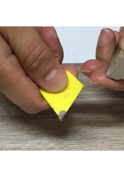 Kementaş Yumuşak Tamir Mumu 823 Doğal Kayın 8cm, Ahşap Ve Plastik Yüzeylerde Çizik Ve Çatlak Onarımı İçin Kol Diğer