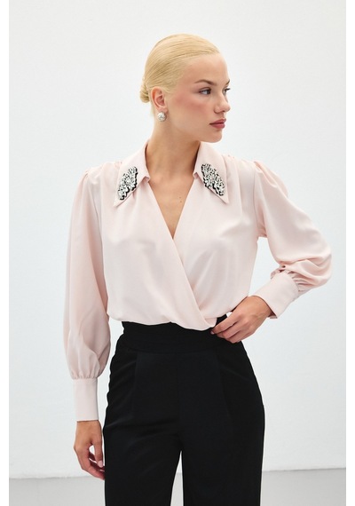 Sateen Aksesuar Detaylı Bodysuit Bluz - Pudra-136195 Pudra