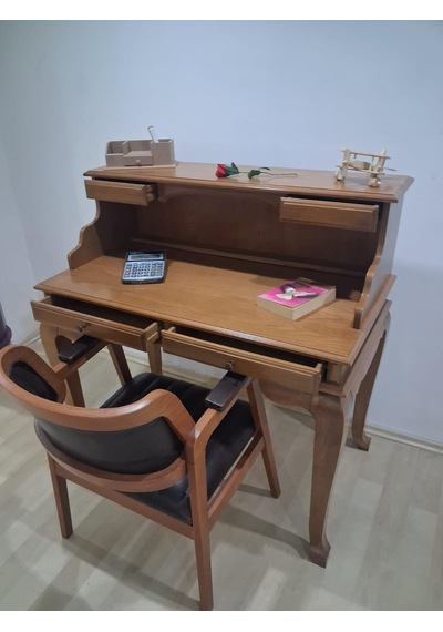 Çalışma Masa İlhm 90634 Klasik Takım Dilimli Sandalye Lüks Klasik Ceviz Renk Model Kahverengi Çalışma Masa İlhm 90634 Klasik Takım Dilimli Sandalye Lüks Klasik Ceviz Renk Model Kahverengi