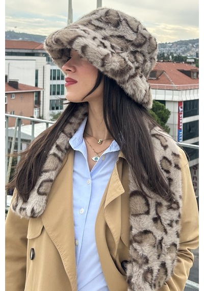 Mollycrush Kadın Leopar Desenli Peluş Şapka Atkı Takım Kışlık Model Bej Leopar