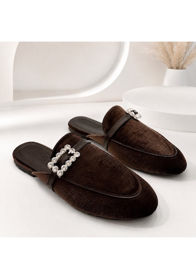 Dabab Shoes Marıgold Kadın Taşlı Tokalı Acı Kahve Kadife Görünümlü Kapalı Burun Düz Taban Mule Terlik Kahverengi