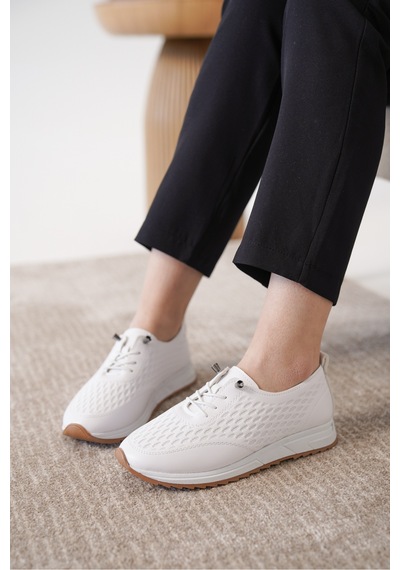 Daxtors D0155 Günlük Ortopedik Kadın Sneaker Spor Ayakkabı Beyaz