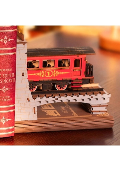 Rolife Tge01 Century Train Kitap Köşesi Book Nook Dıy Minyatür Maket Model Seti Mini Dollhouse 3d Model Kit Detaylı Dekoratif Hobi Seti 3d Puzzle Tiny House