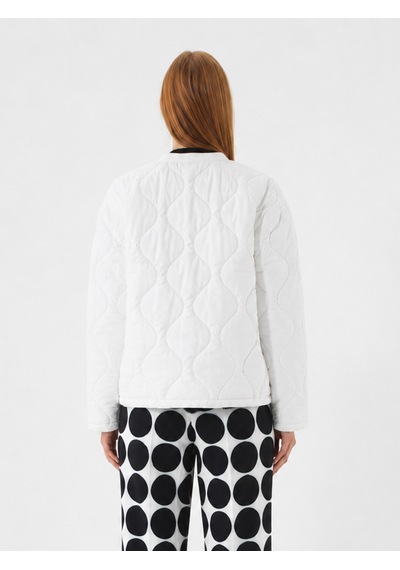 Beyaz Formunu Koruyan Oversize Mont 290495