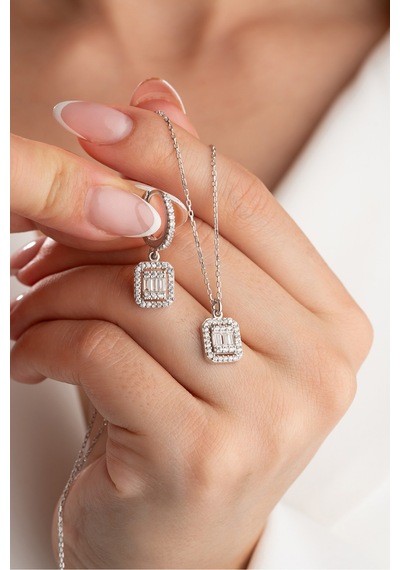 Çekirdekjewelry 925 Ayar Gümüş Baget Taşlı Kolye Küpe Seti Gri