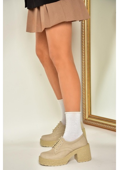 Fox Shoes T996154009 Bej Kalın Topuklu Bağcıklı Kadın Ayakkabı Taba