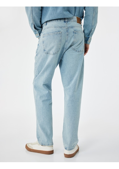 Koton Normal Bel Pamuklu Vintage Straight Fit Jean Pantolon Açık İndigo 6wam40018ıd Açık İndigo Koton Normal Bel Pamuklu Vintage Straight Fit Jean Pantolon Açık İndigo 6wam40018ıd Açık İndigo