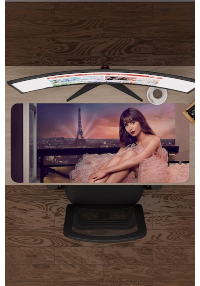 Emily İn Paris V5 90x40 Xxl Gaming Kauçuk Kaymaz Taban Mouse Pad Fare Altlığı