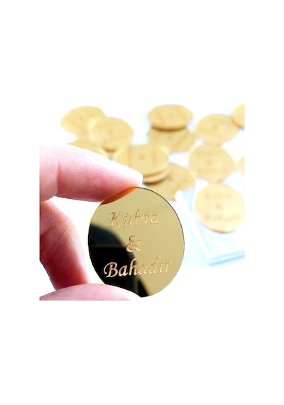 50 Adet Kişiye Özel Kare Çikolata Üzerine Gold Pleksi Sticker