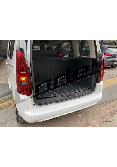 Opel Combo 2019-2021 Bagaj Havuzu Kokusuz Kaucuk 3D