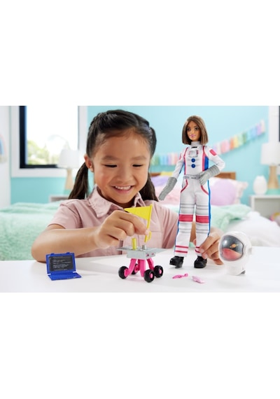 Barbie Deluxe Kariyer Bebek - Astronot