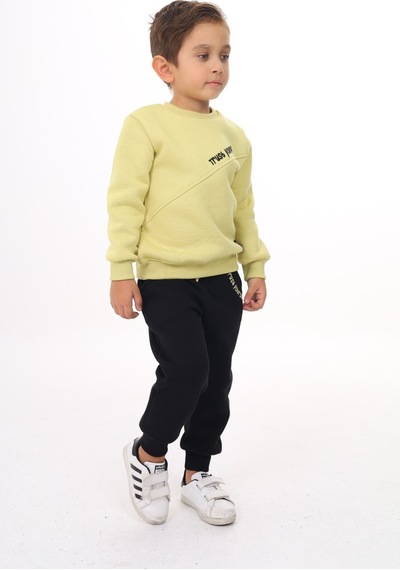 Toontoy Kids Toontoy Erkek Çocuk 2'li Takım Baskılı Bisiklet Yaka Asimetrik Sweatshirt & Beli Paçası Lastikli Cepli Jogger Eşofman Altı Açık Yeşil Toontoy Kids Toontoy Erkek Çocuk 2'li Takım Baskılı Bisiklet Yaka Asimetrik Sweatshirt & Beli Paçası Lastikli Cepli Jogger Eşofman Altı Açık Yeşil