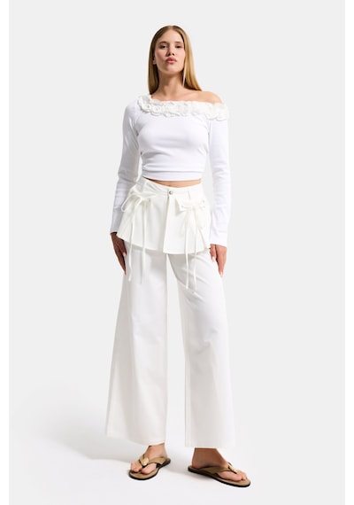 it's basic Kadın Kırık Beyaz W5 Straight Fit Bol Kesim Kemer Detaylı Özel Tasarım Pantolon