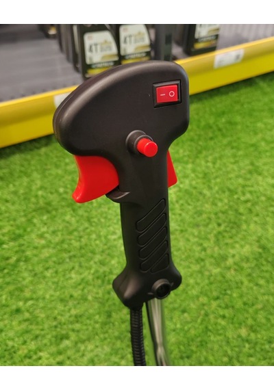 Datsu TR 750 Benzinli Motorlu Tırpan
