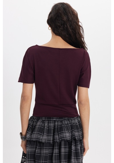 Tudors Kadın Slim Fit Dar Kesim Kısa Kollu Kayık Yaka Mürdüm Tişört-50568