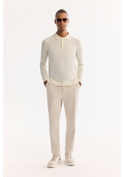 Avva Erkek Ekru Polo Yaka Düğmeli Soft Touch Dokulu Triko Regular Fit Kazak A52y5030 Avva Erkek Ekru Polo Yaka Düğmeli Soft Touch Dokulu Triko Regular Fit Kazak A52y5030