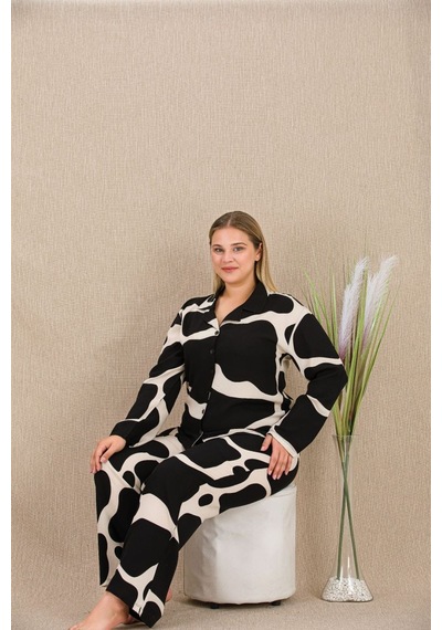 Büyük Beden Siyah Beyaz Desenli Düğmeli Uzun Kol Viskon Pijama Takımı Görsel